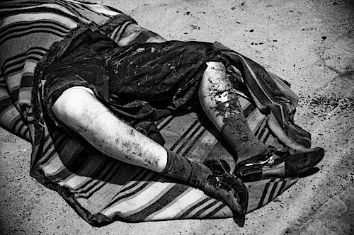 zoriah_iraq_war_fallujah_suicide_bomb_dead_covered